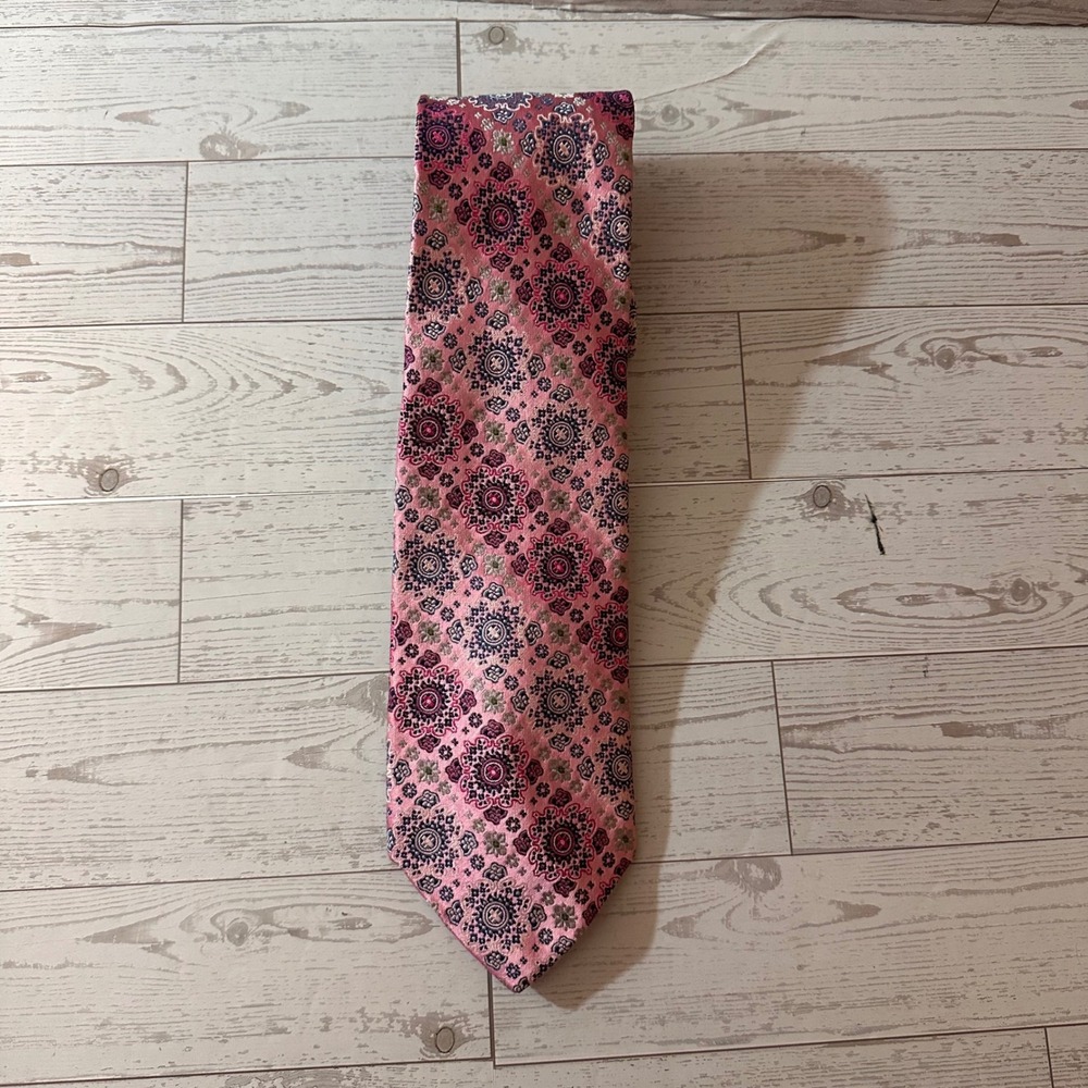 Robert Talbott Best of Class Nordstrom Mens Pink Medallion Silk Tie Hand Sewn